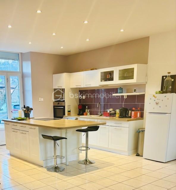 Maison - 176 m² - 6 pièces