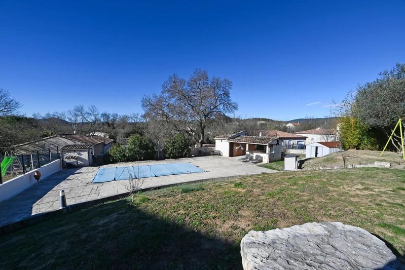 Maison - 150 m² - 5 pièces