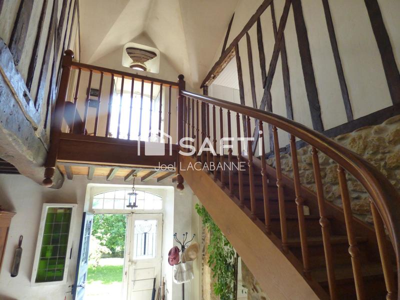 Maison - 260 m² - 7 pièces