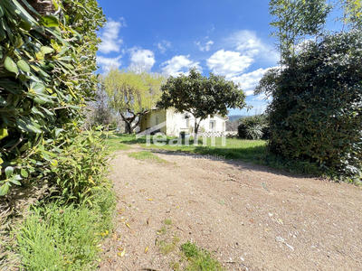 Maison traditionnelle - 134 m² - 5 pièces