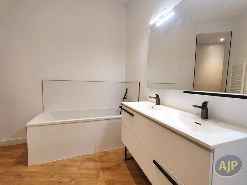 Appartement - 91 m² - 3 pièces