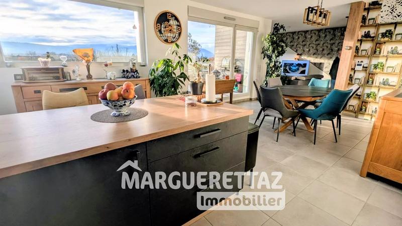 Appartement - 80 m² - 3 pièces