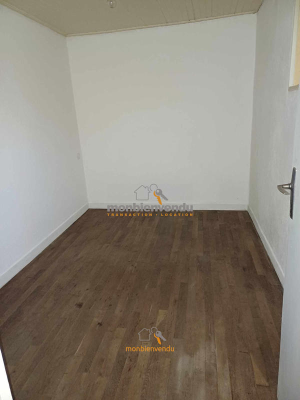 Maison traditionnelle - 106 m² - 6 pièces