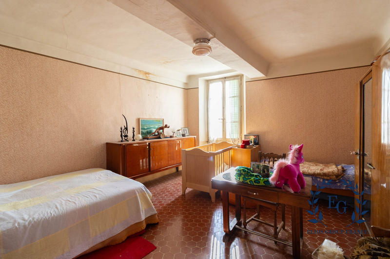 Maison - 193 m² - 8 pièces