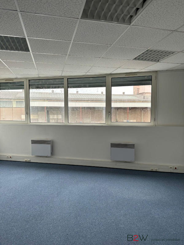 Bureau - 140 m² - 7 pièces