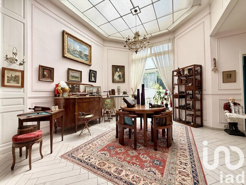 Maison - 295 m² - 6 pièces