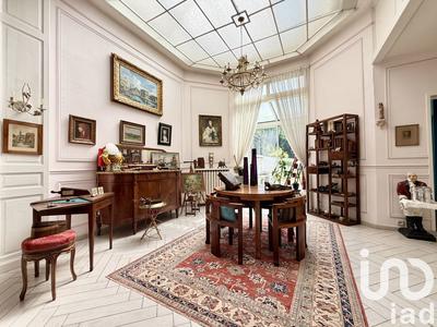 Maison - 295 m² - 6 pièces