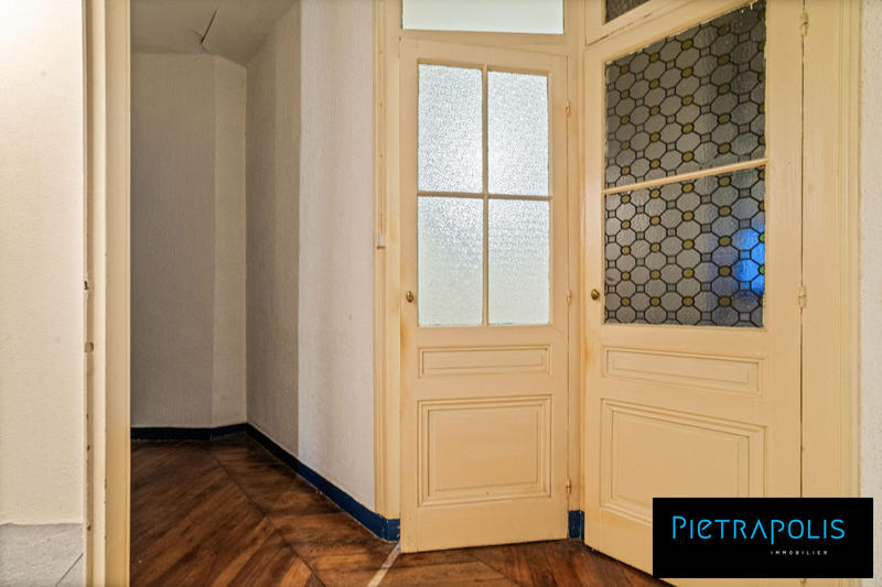 Appartement - 64 m² - 2 pièces