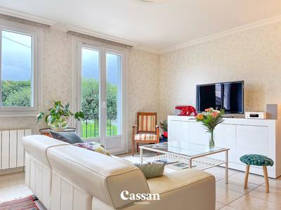 Maison - 98 m² - 6 pièces