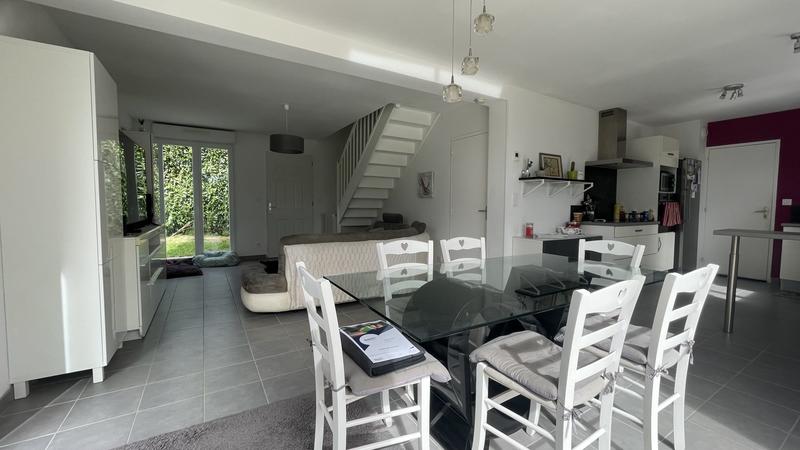 Maison - 101 m² - 6 pièces