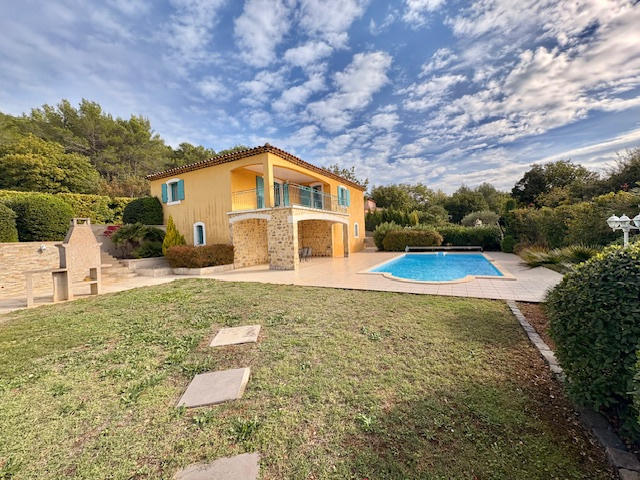 Propriété - 137 m² - 4 pièces