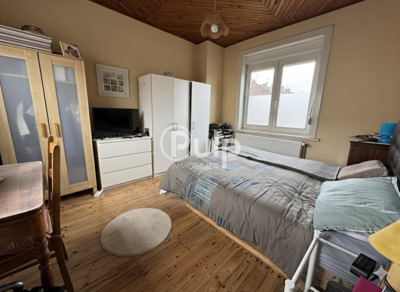 Maison - 96 m² - 5 pièces