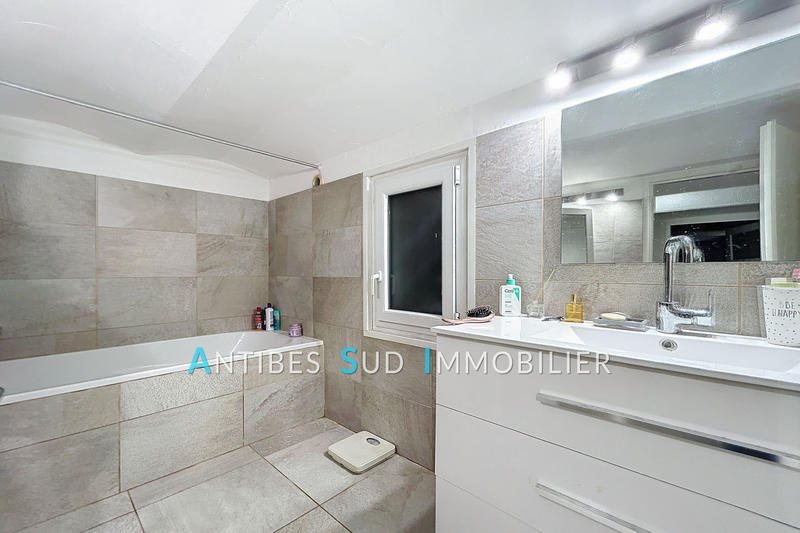 Villa - 140 m² - 7 pièces