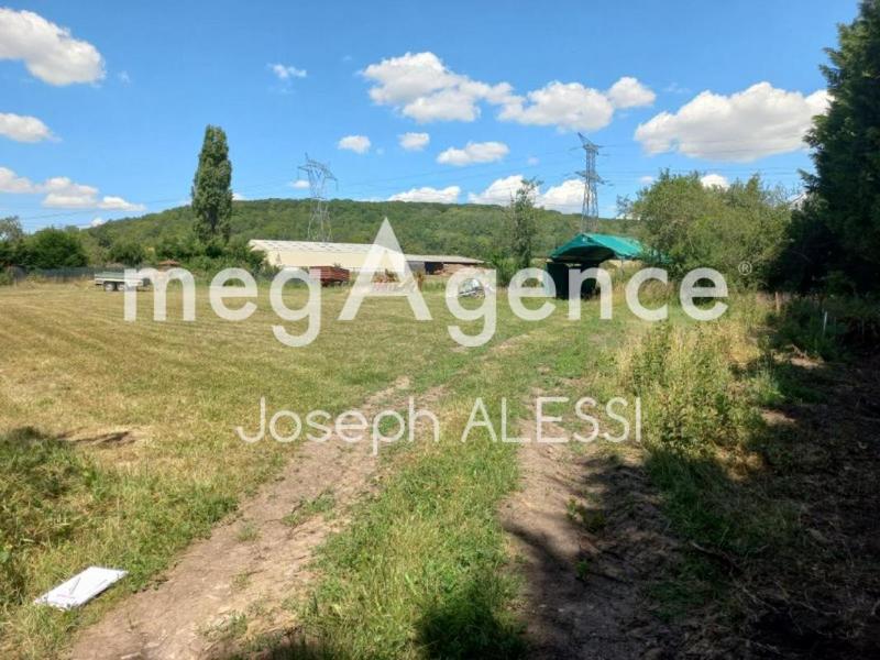 Terrain constructible - 1 802 m²
