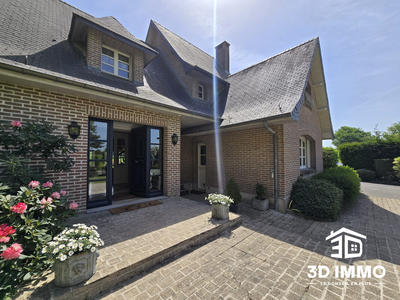 Maison - 275 m² - 12 pièces