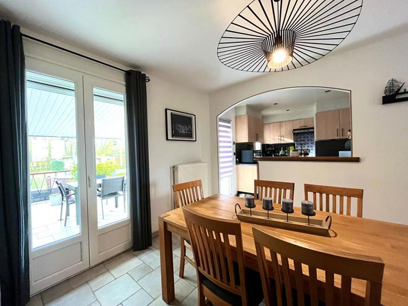 Maison - 121 m² - 4 pièces