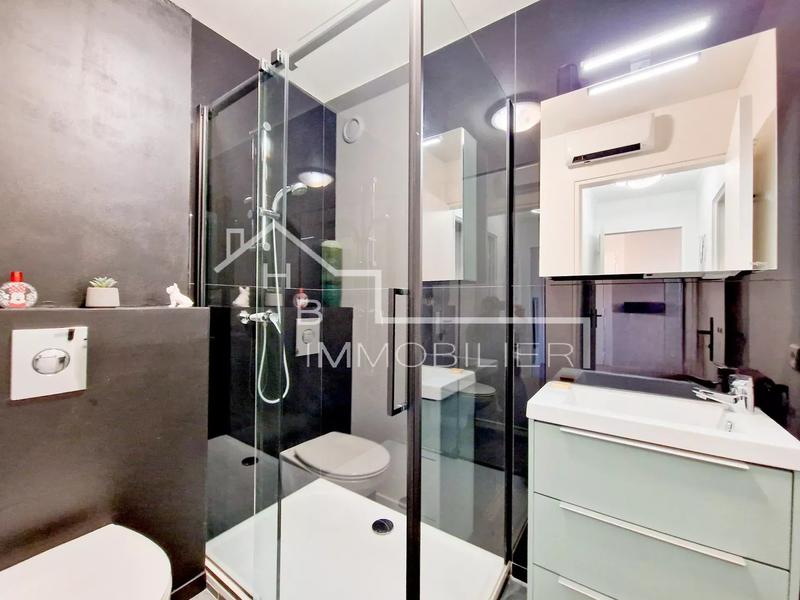 Appartement - 97 m² - 3 pièces