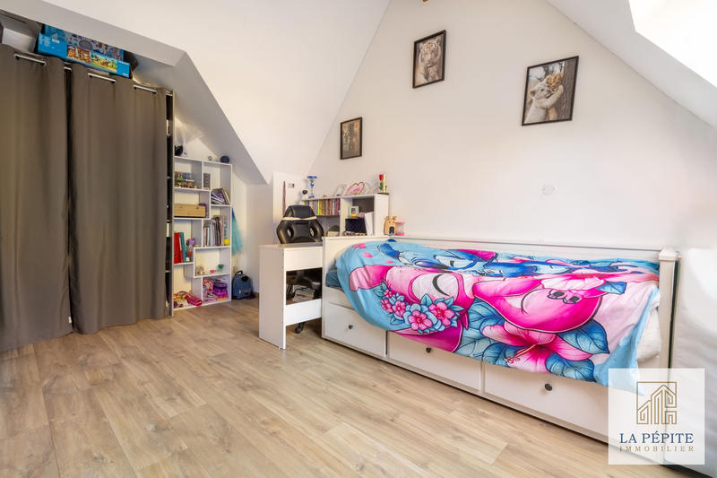 Maison - 195 m² - 7 pièces