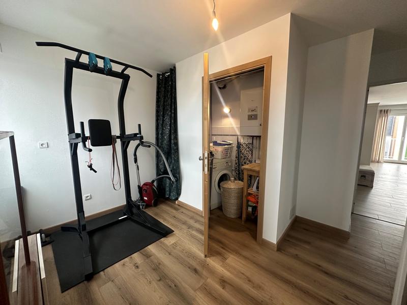 Appartement - 93 m² - 5 pièces