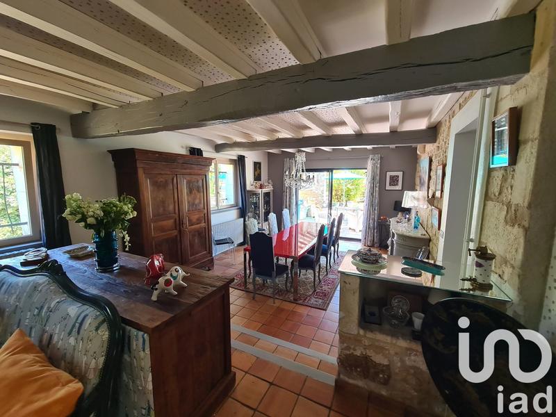 Maison - 248 m² - 8 pièces