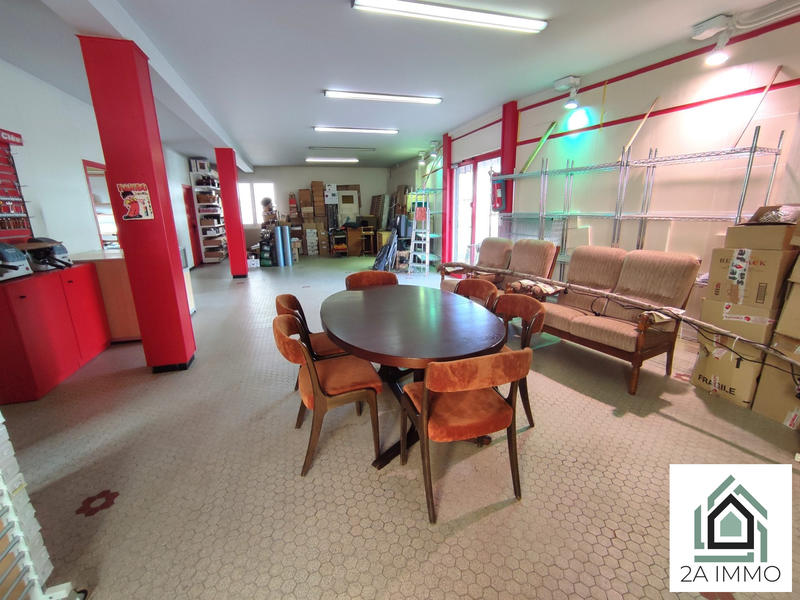 Maison - 230 m² - 9 pièces