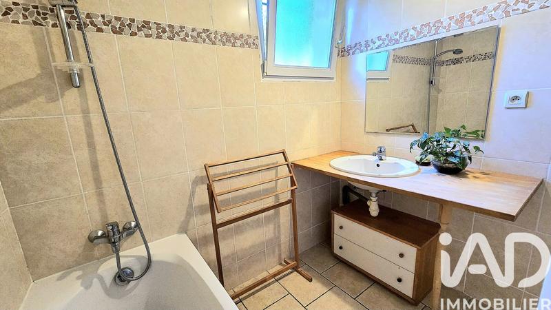 Maison - 121 m² - 6 pièces