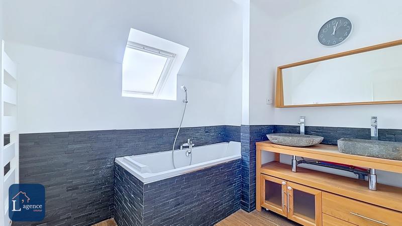 Maison - 145 m² - 7 pièces