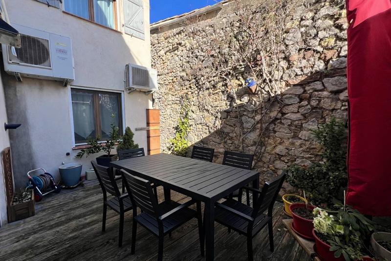 Maison - 98 m² - 4 pièces