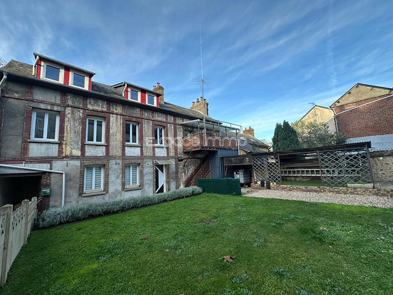 Maison - 150 m² - 6 pièces