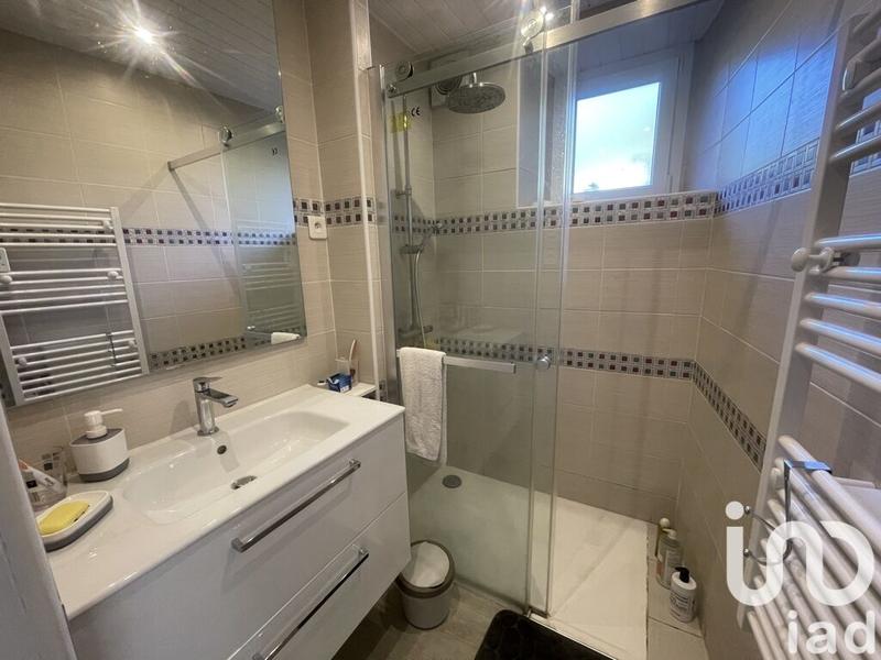 Maison - 215 m² - 11 pièces