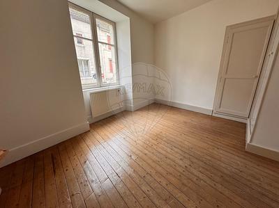 Immeuble - 200 m² - 7 pièces