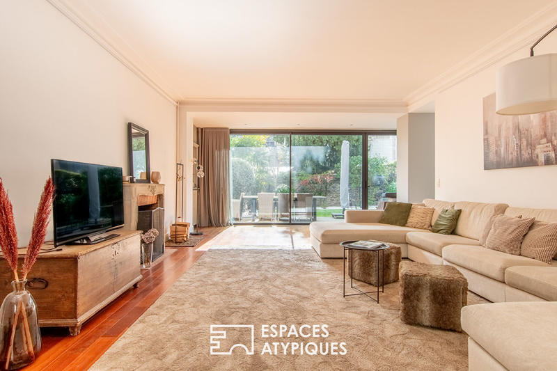 Demeure - 324 m² - 10 pièces