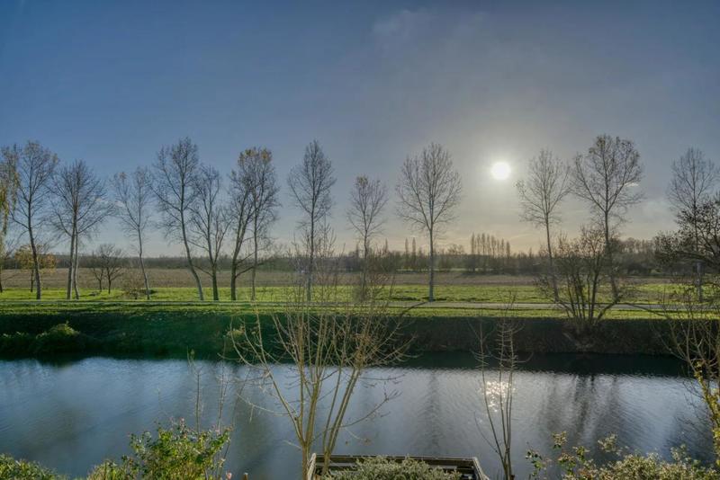 Demeure - 340 m² - 14 pièces