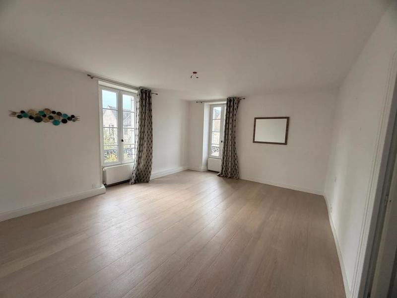 Moulin - 500 m² - 10 pièces