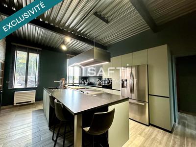 Maison - 256 m² - 9 pièces