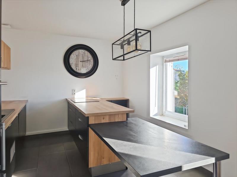 Appartement - 93 m² - 4 pièces