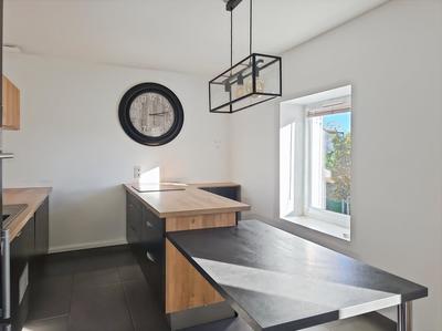 Appartement - 93 m² - 4 pièces