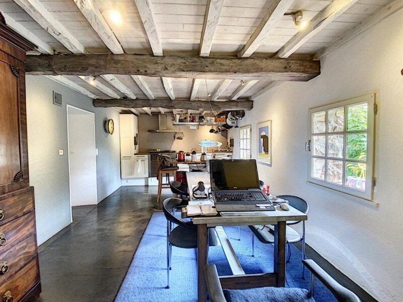 Maison - 198 m² - 9 pièces