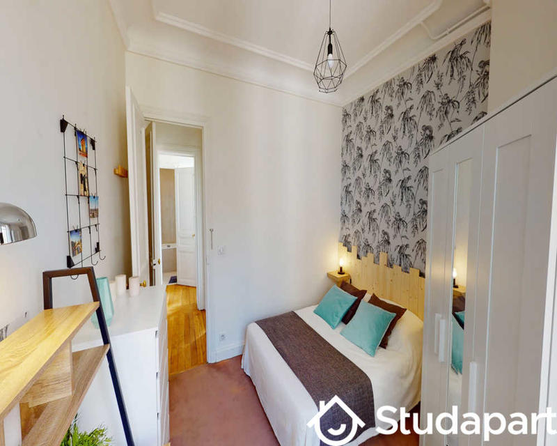 Chambre - 190 m² - 1 pièce