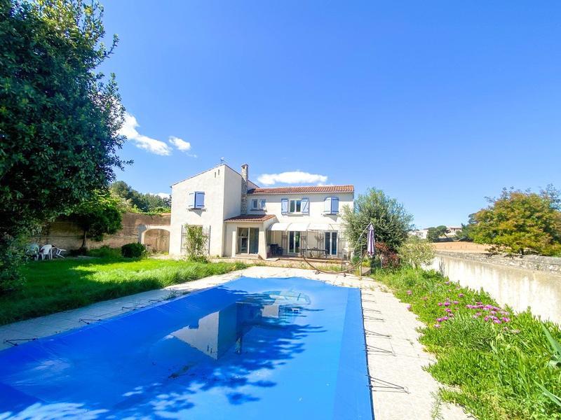 Maison - 158 m² - 7 pièces