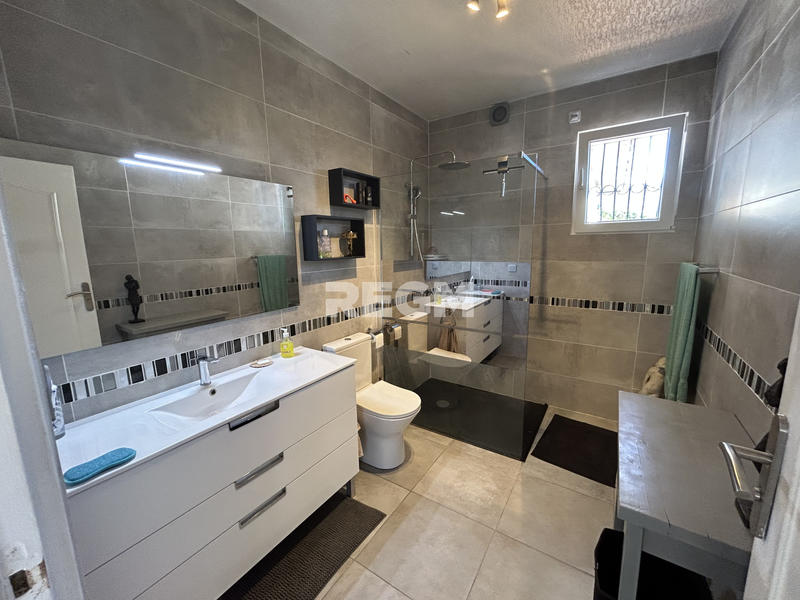 Maison - 139 m² - 5 pièces