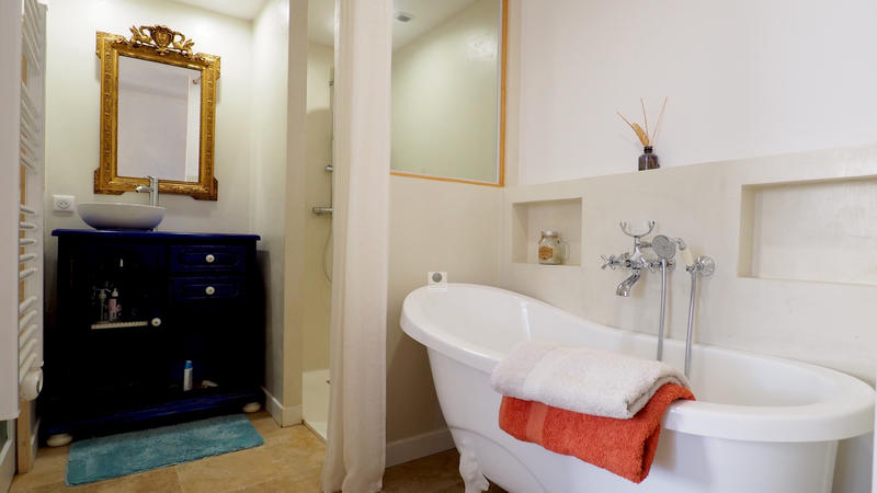 Maison - 236 m² - 7 pièces