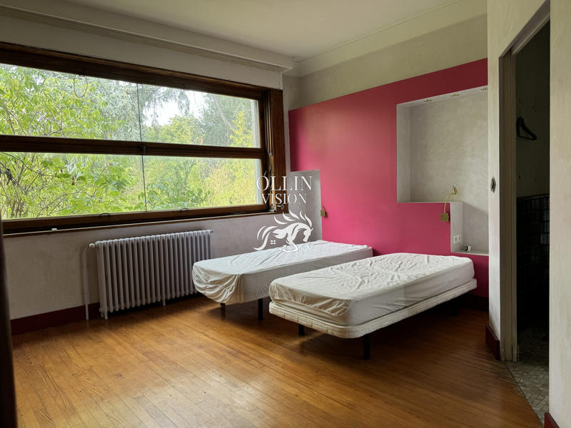 Villa - 600 m² - 16 pièces