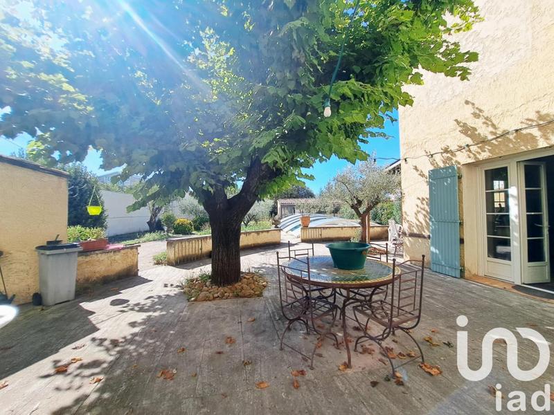 Maison - 220 m² - 7 pièces