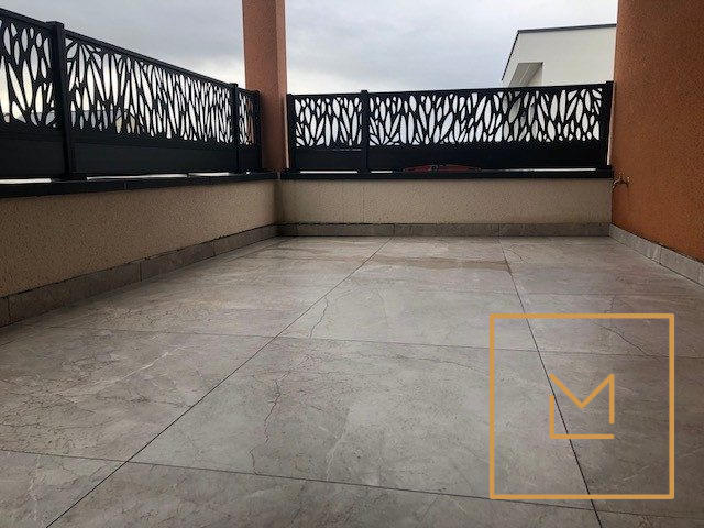 Maison - 144 m² - 6 pièces