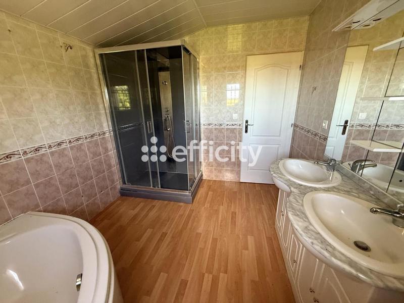 Maison - 169 m² - 7 pièces