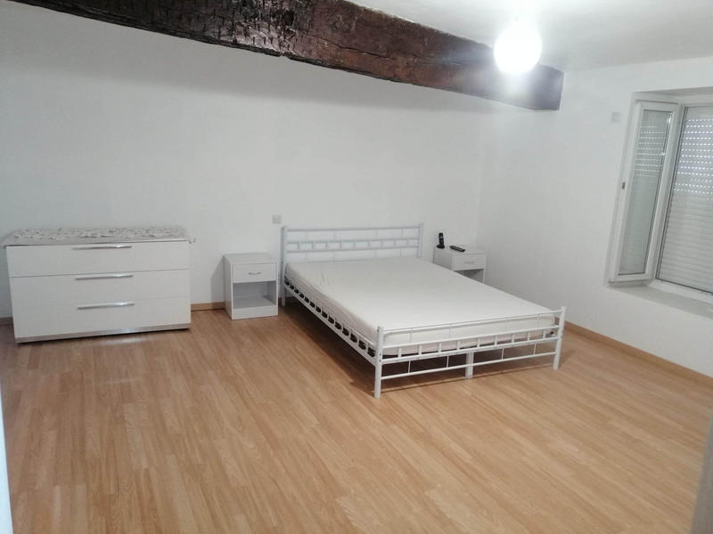 Maison - 280 m² - 12 pièces