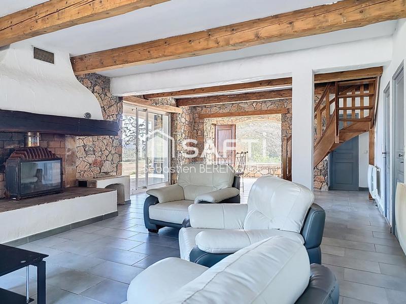 Maison - 200 m² - 7 pièces