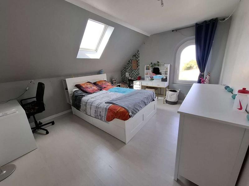 Maison - 215 m² - 12 pièces