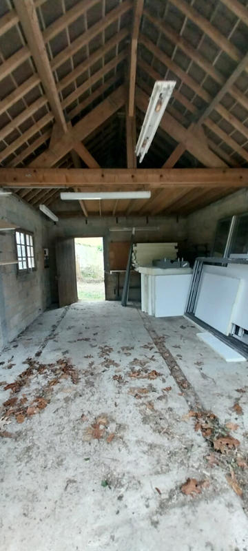 Maison - 820 m² - 1 pièce